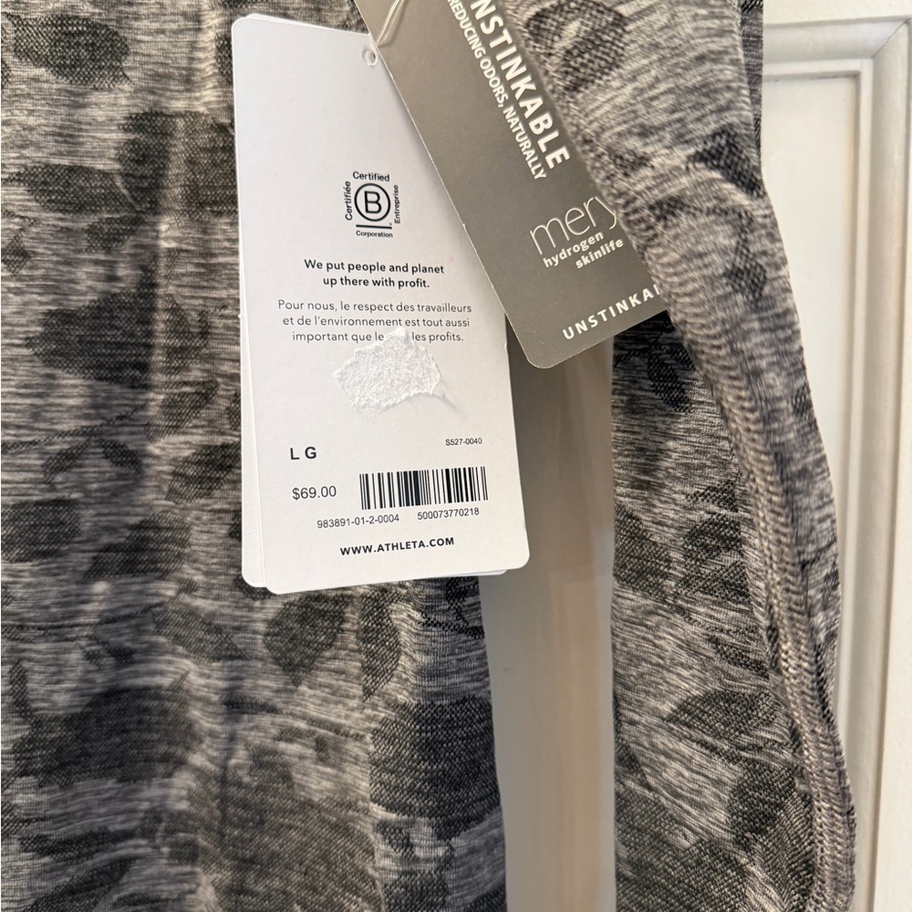 Athleta Momentum Floral Top - Picture 3 of 3